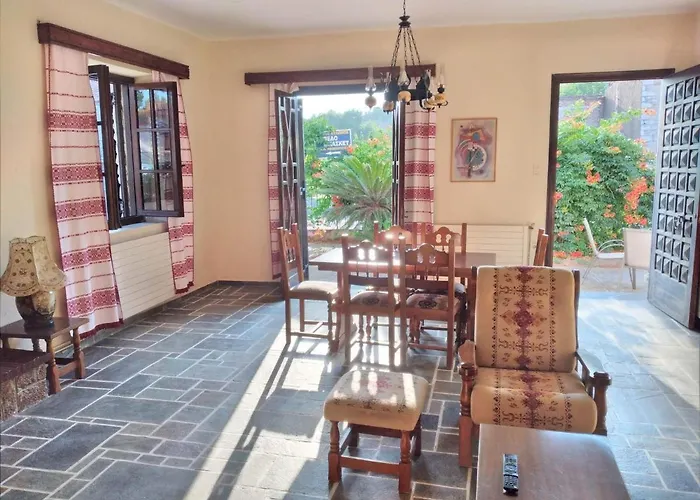 Chrysa\'S House